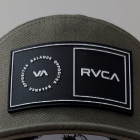 RVCA “Franco” 7 panel Strapback Hat! Olive green with rubber patch logo. NWT! - Picture 2 of 5